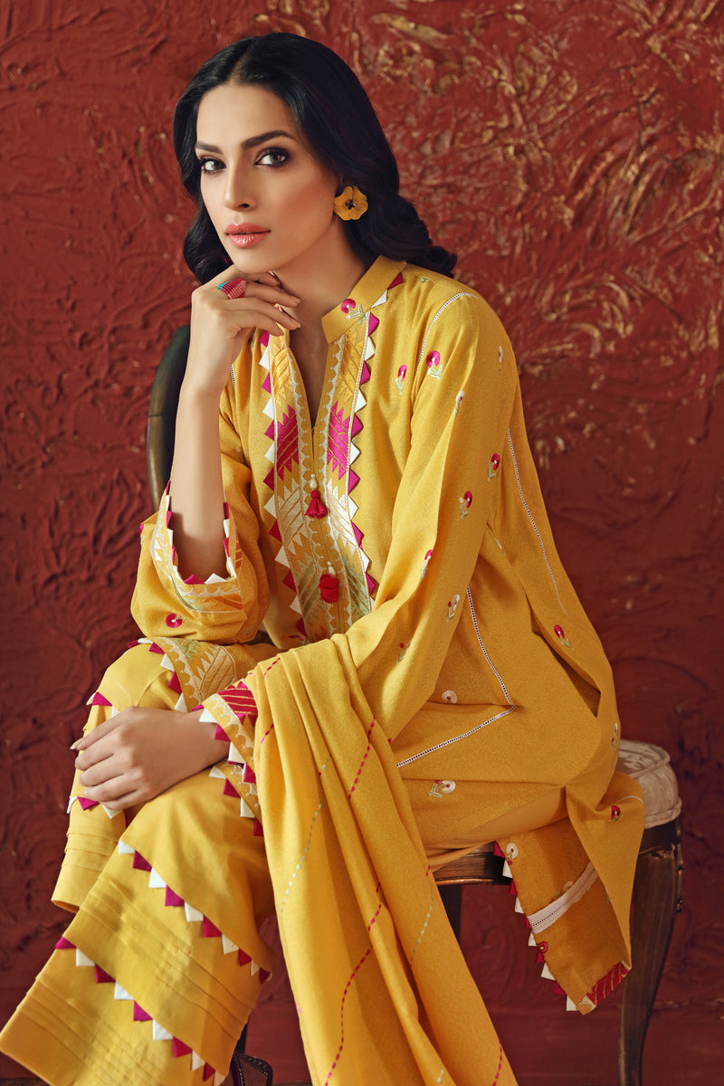 Gul Ahmed Yellow Embroidered 3-pc suit Karandi Dupatta