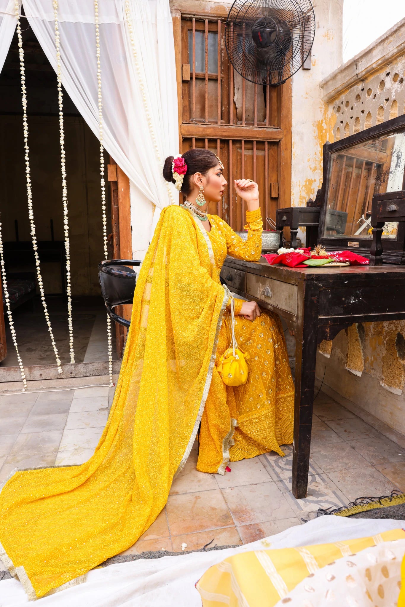 Yellow Pishwas Chikankari